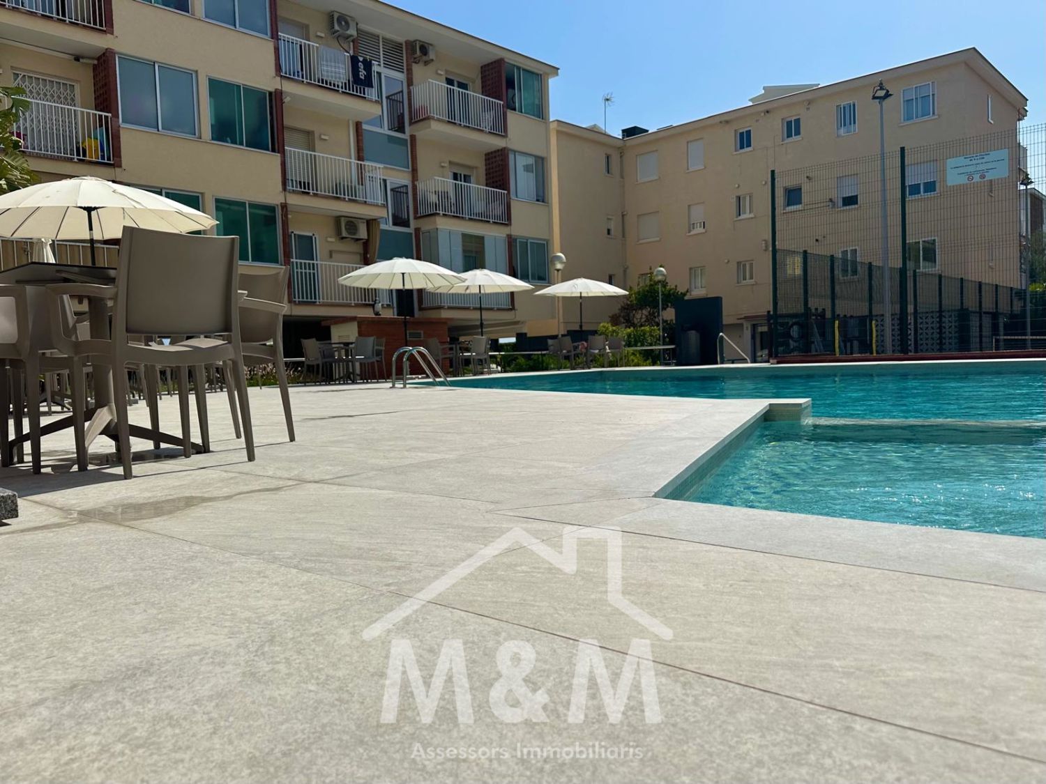 Swimming pool of Flat to rent in Castelldefels  with Balcony