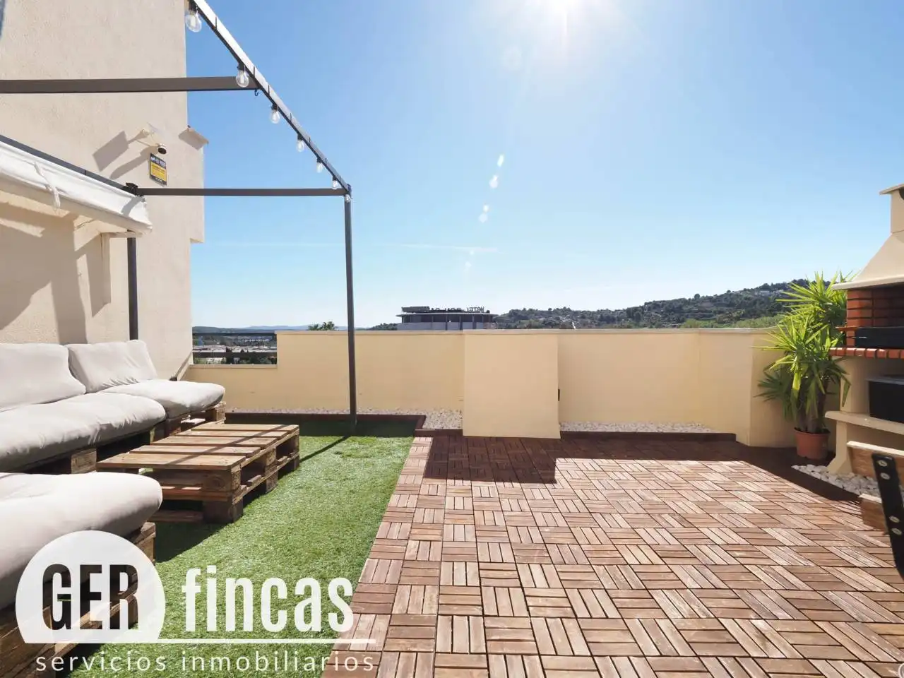 Penthouse with lift for sale in Calle Lepant