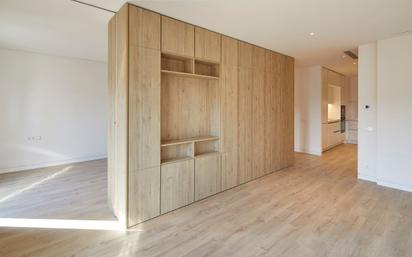 Dormitori de Pis de lloguer en  Barcelona Capital amb Aire condicionat, Calefacció i Parquet