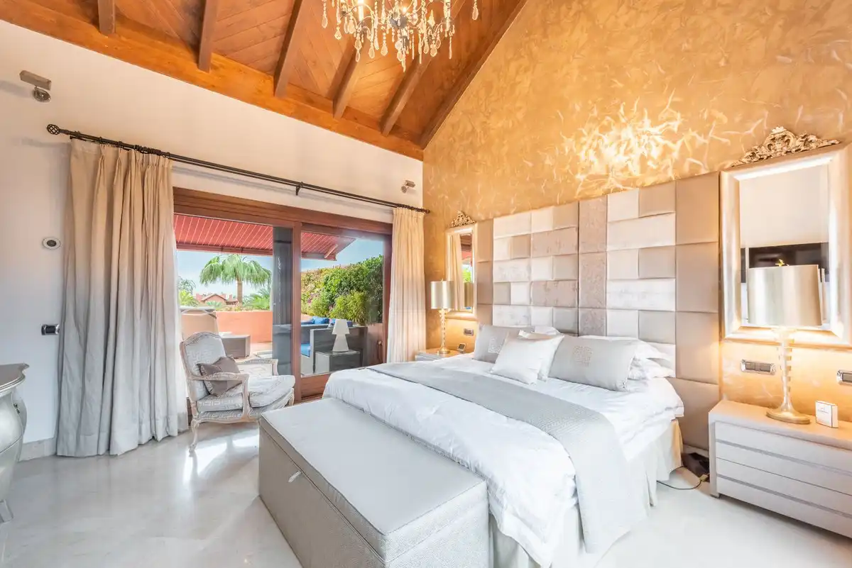 Penthouse with pool for sale in Selwo, imagen 19