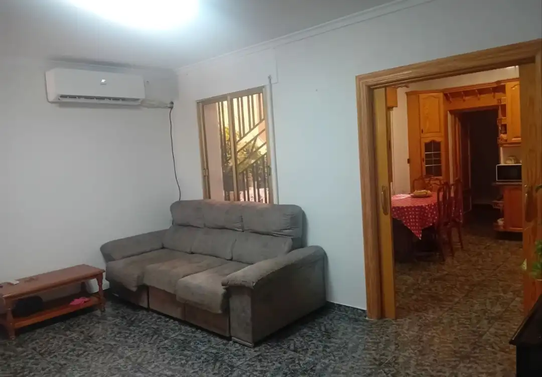 Sala d'estar de Casa adosada en venda en Cartagena amb Aire condicionat, Terrassa i Traster