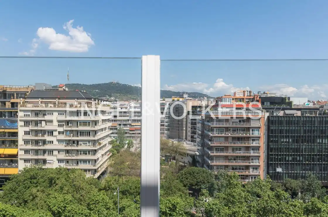 Außenansicht von Dachboden zum Verkauf in Barcelona mit Klimaanlage, Heizung und Parkett