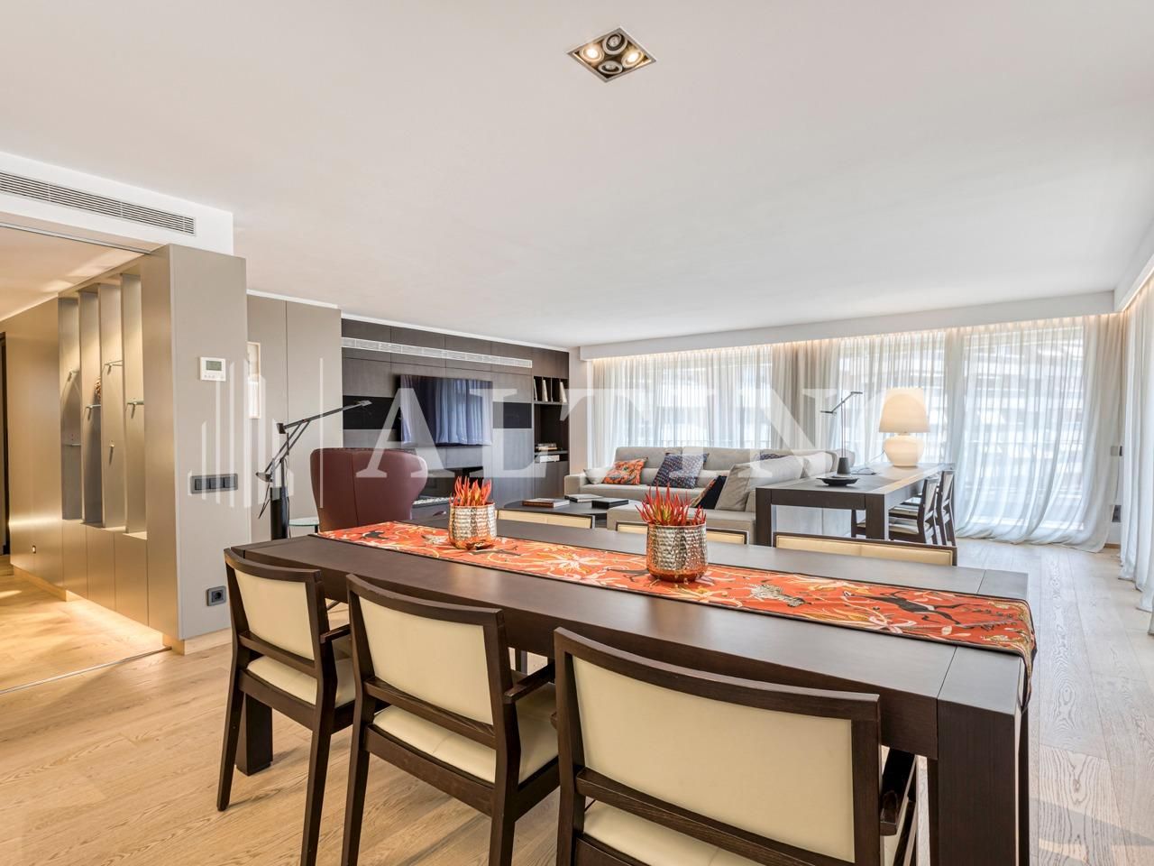Living room of Flat to rent in  Barcelona Capital  with Air Conditioner, Heating and Parquet flooring