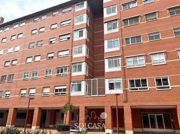 Pis amb ascensor en venda a Calle Hierbabuena