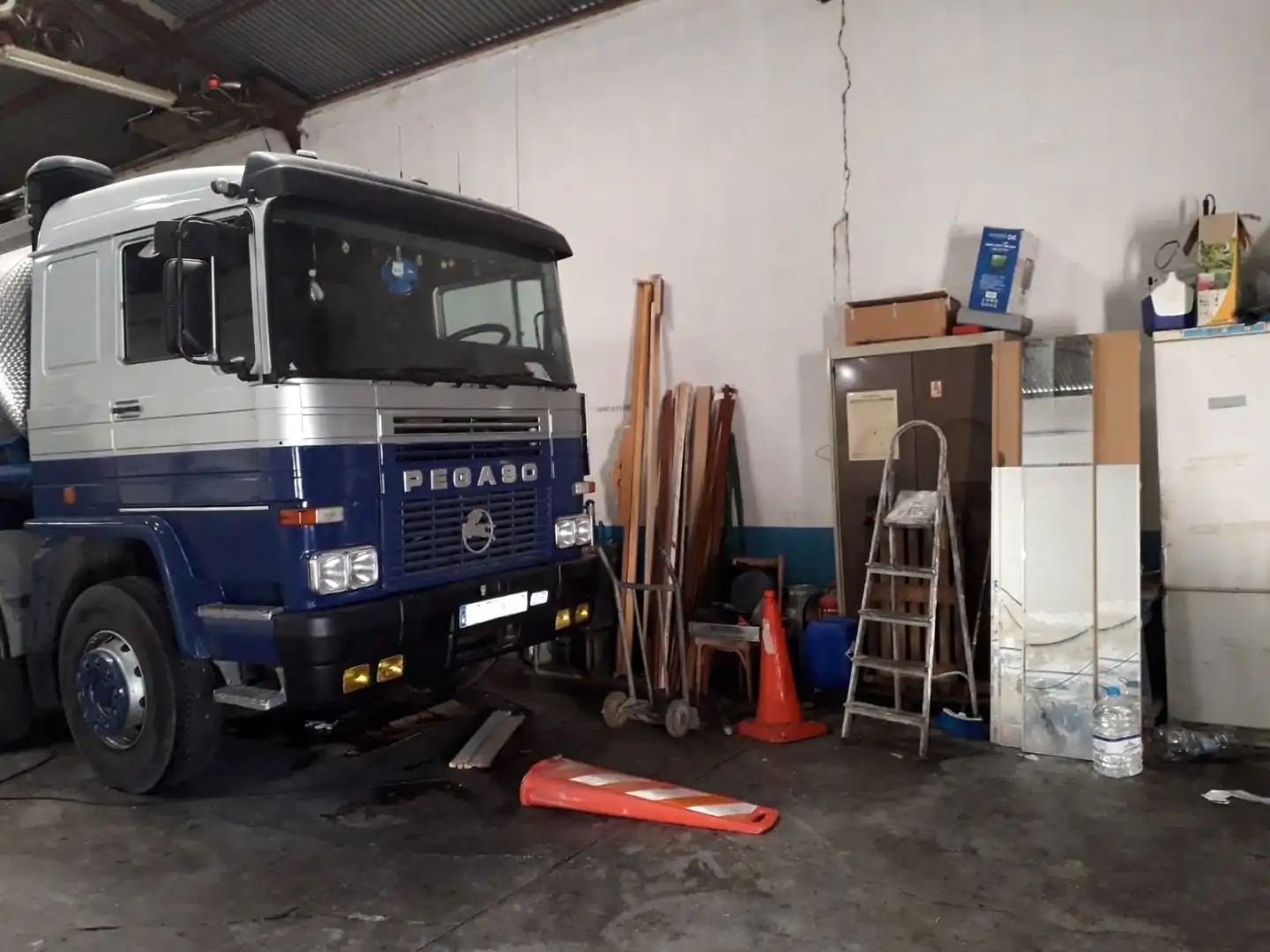Parking de Nave industrial en venta en Jaén