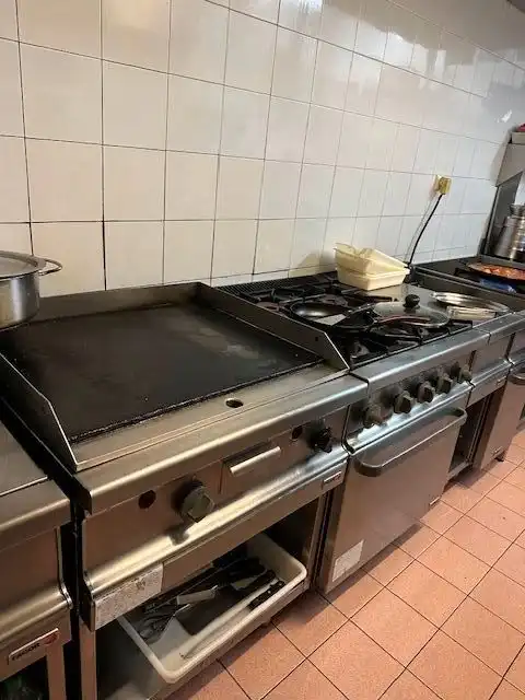 Local comercial en traspaso en Avenida Países Escandinavos 11, imagen 17