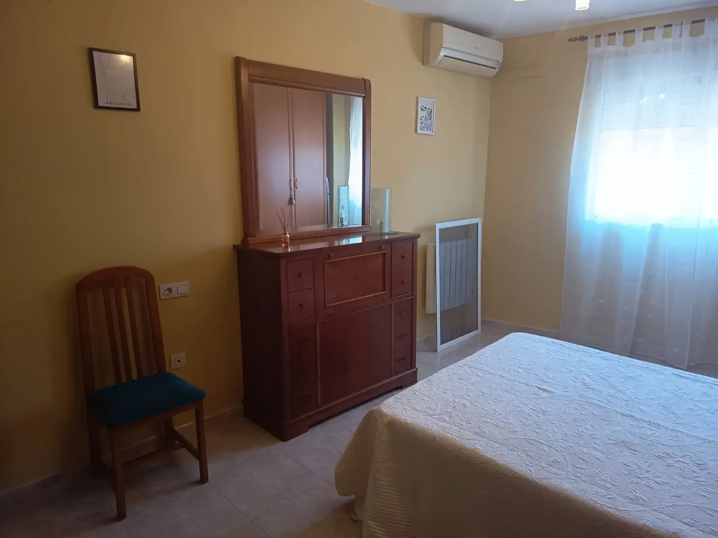 Schlafzimmer von Wohnung zur Miete in Burriana / Borriana mit Klimaanlage, Heizung und Möbliert