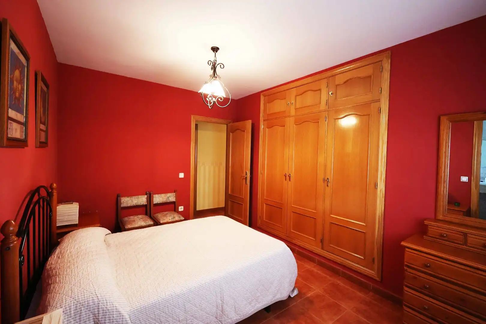 Habitación de Casa o chalet en venta en Colmenarejo con Calefacción, Jardín privado y Terraza