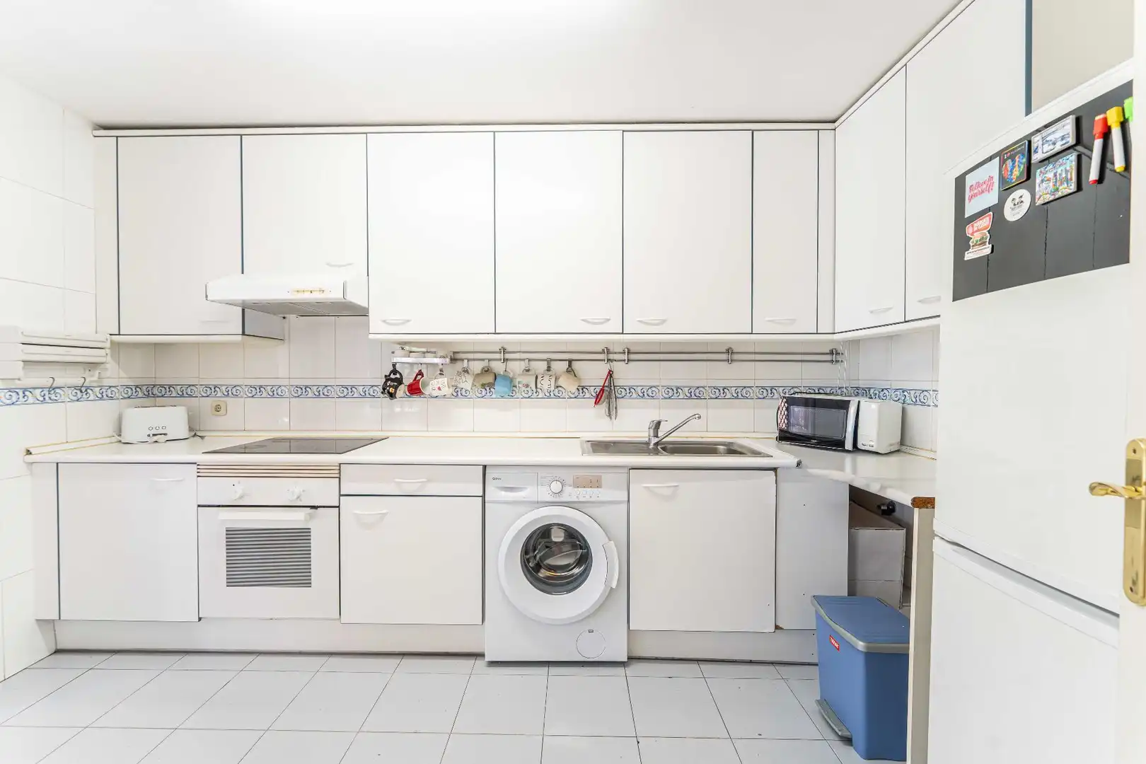 Cocina de Casa adosada en venta en Fuenlabrada con Aire acondicionado, Calefacción y Jardín privado