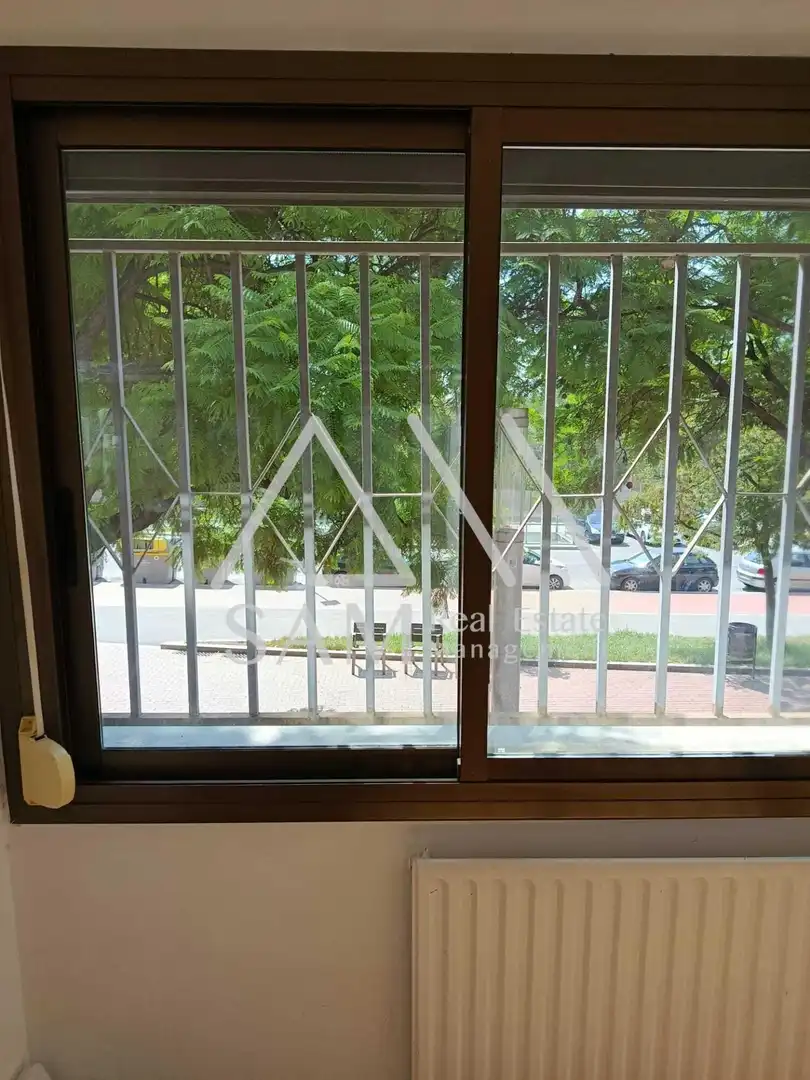 Vista exterior de Planta baja en venta en Barcelona con Calefacción
