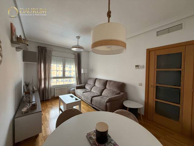 Piso en Venta en Alameda del Valle en Ensanche de Vallecas - La Gavia