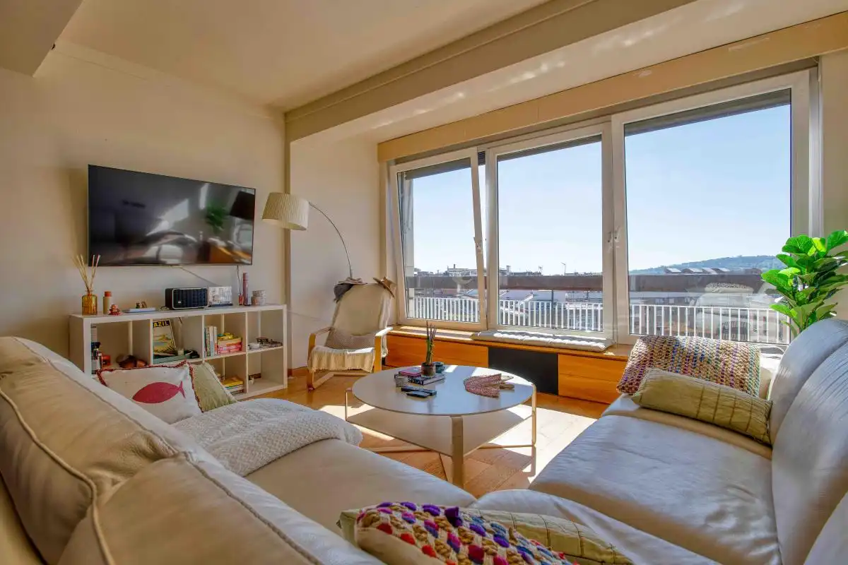 Sala de estar de Piso en venta en Barcelona con Aire acondicionado, Calefacción y Jardín privado