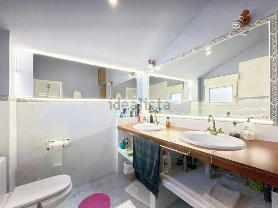 Baño de Finca rústica en venta en Béjar con Calefacción, Jardín privado y Parquet
