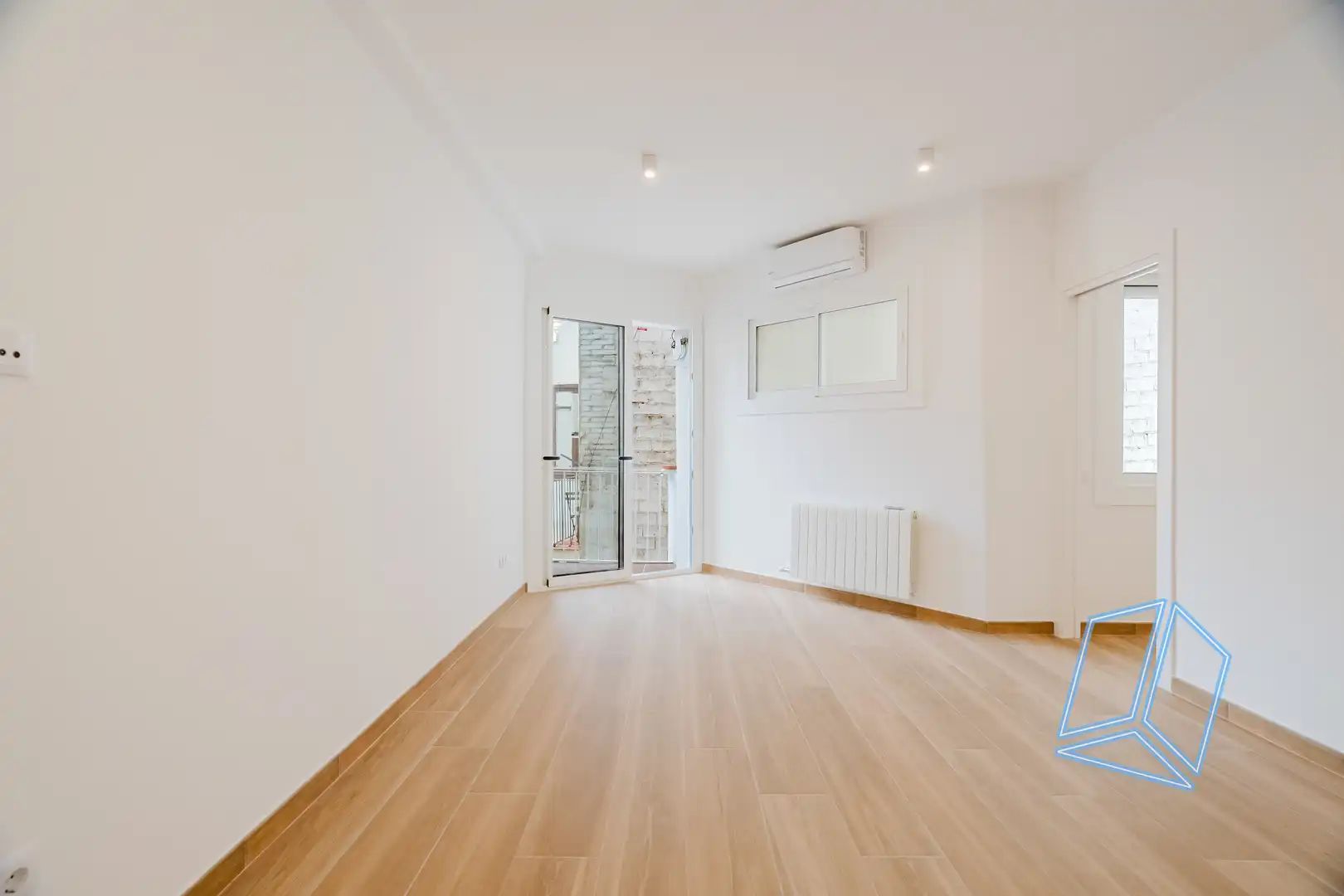 Wohnung mit Terrasse zum Verkauf in Carrer de València, imagen 4