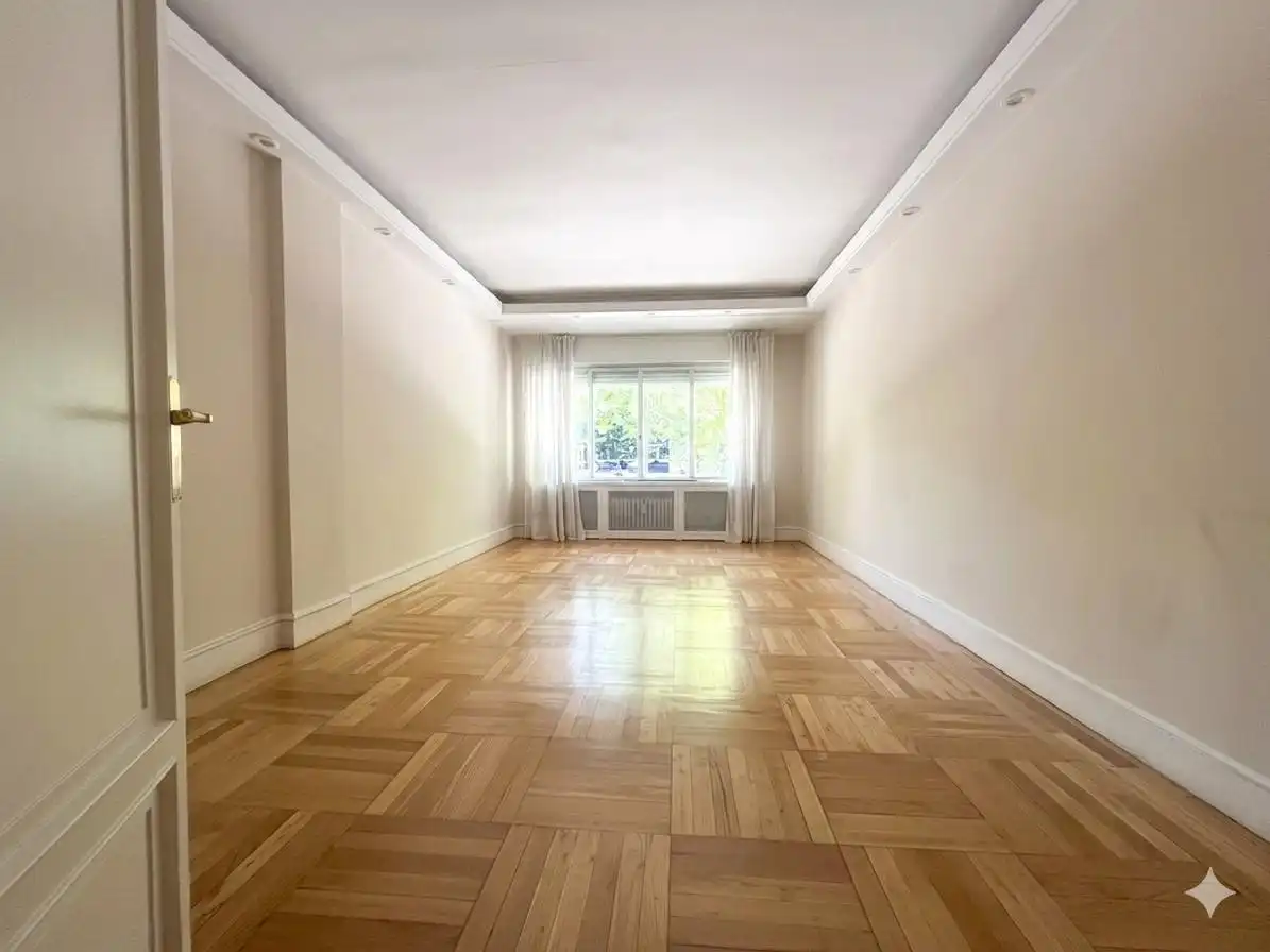 Oficina en venta en Calle de Cea Bermúdez, Vallehermoso