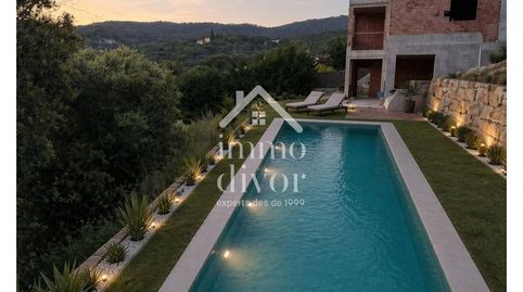 Casa de obra nueva en construcción en Turó del Llull  Sant Andreu de Llavaneres