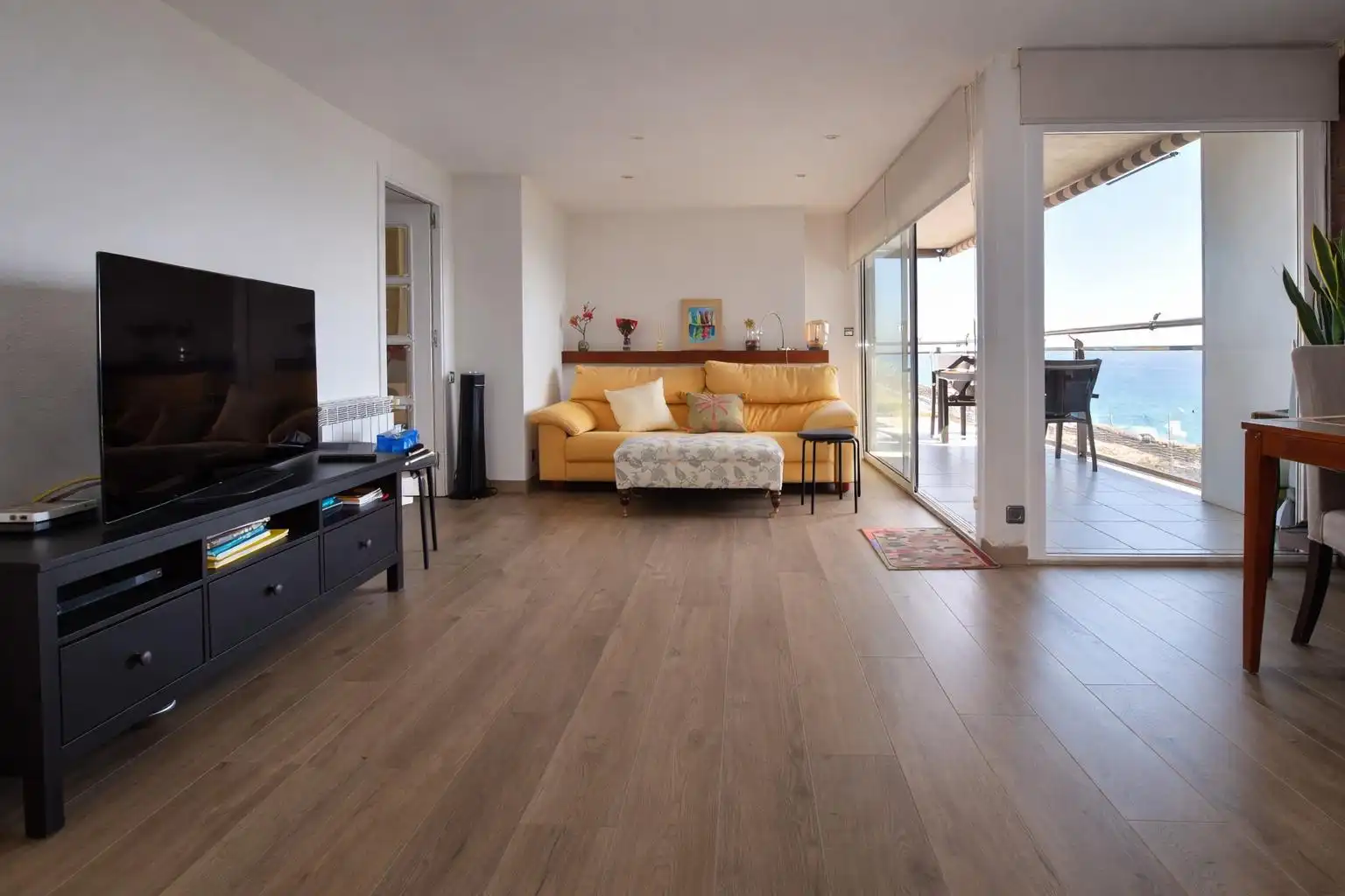 Sala de estar de Ático en venta en Cabrera de Mar con Balcón y Piscina comunitaria