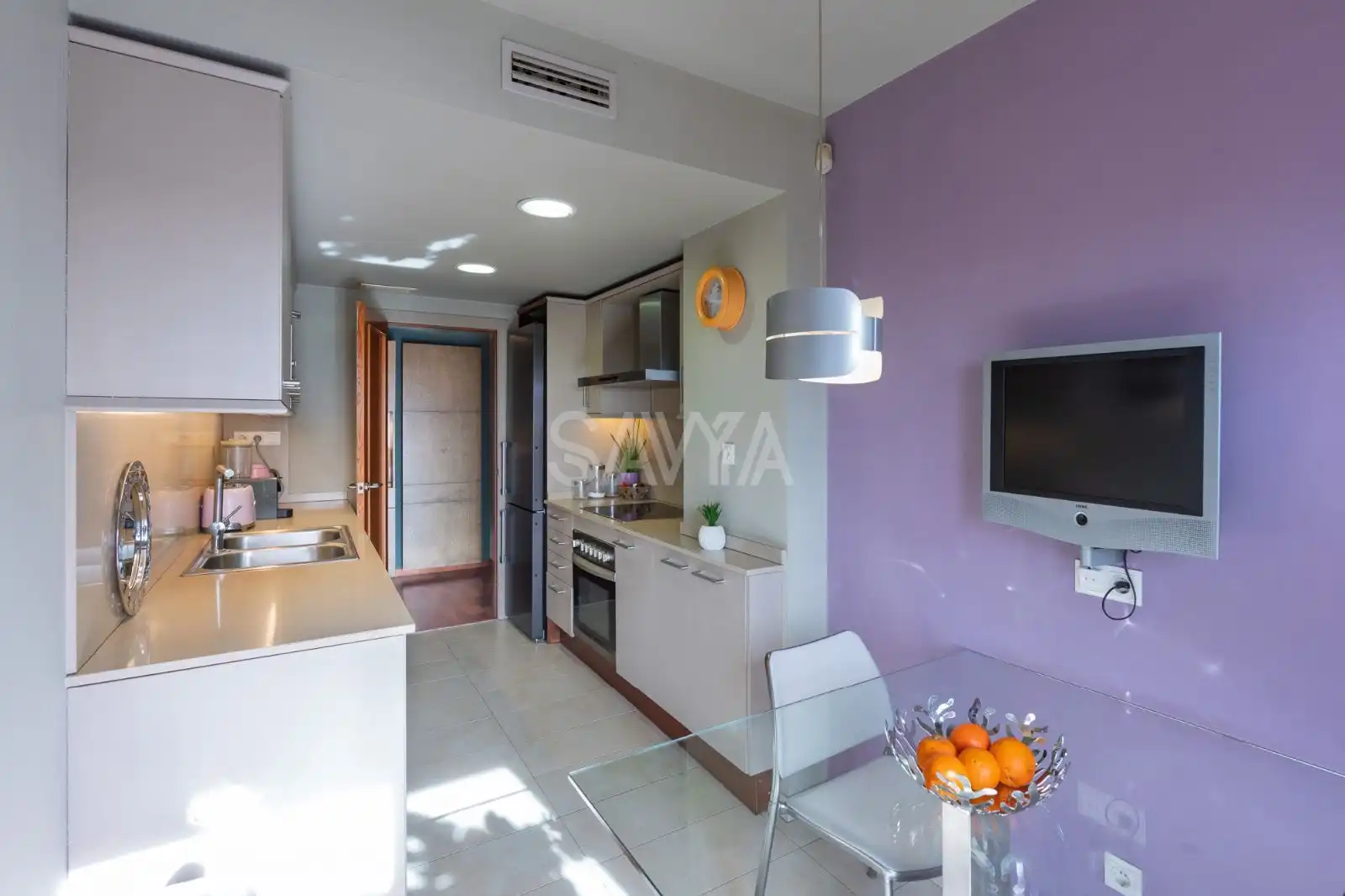 Cocina de Ático en venta en L'Hospitalet de Llobregat con Aire acondicionado, Calefacción y Parquet