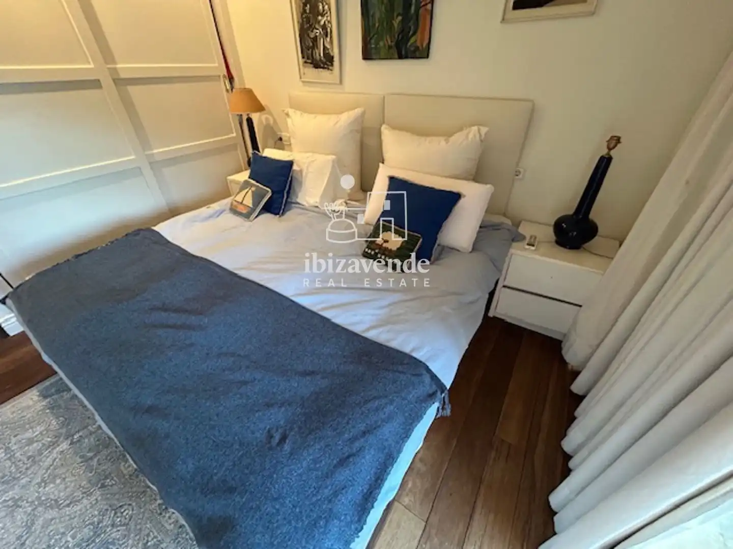 Schlafzimmer von Einfamilien-Reihenhaus zur Miete in Santa Eulària des Riu mit Klimaanlage, Heizung und Parkett