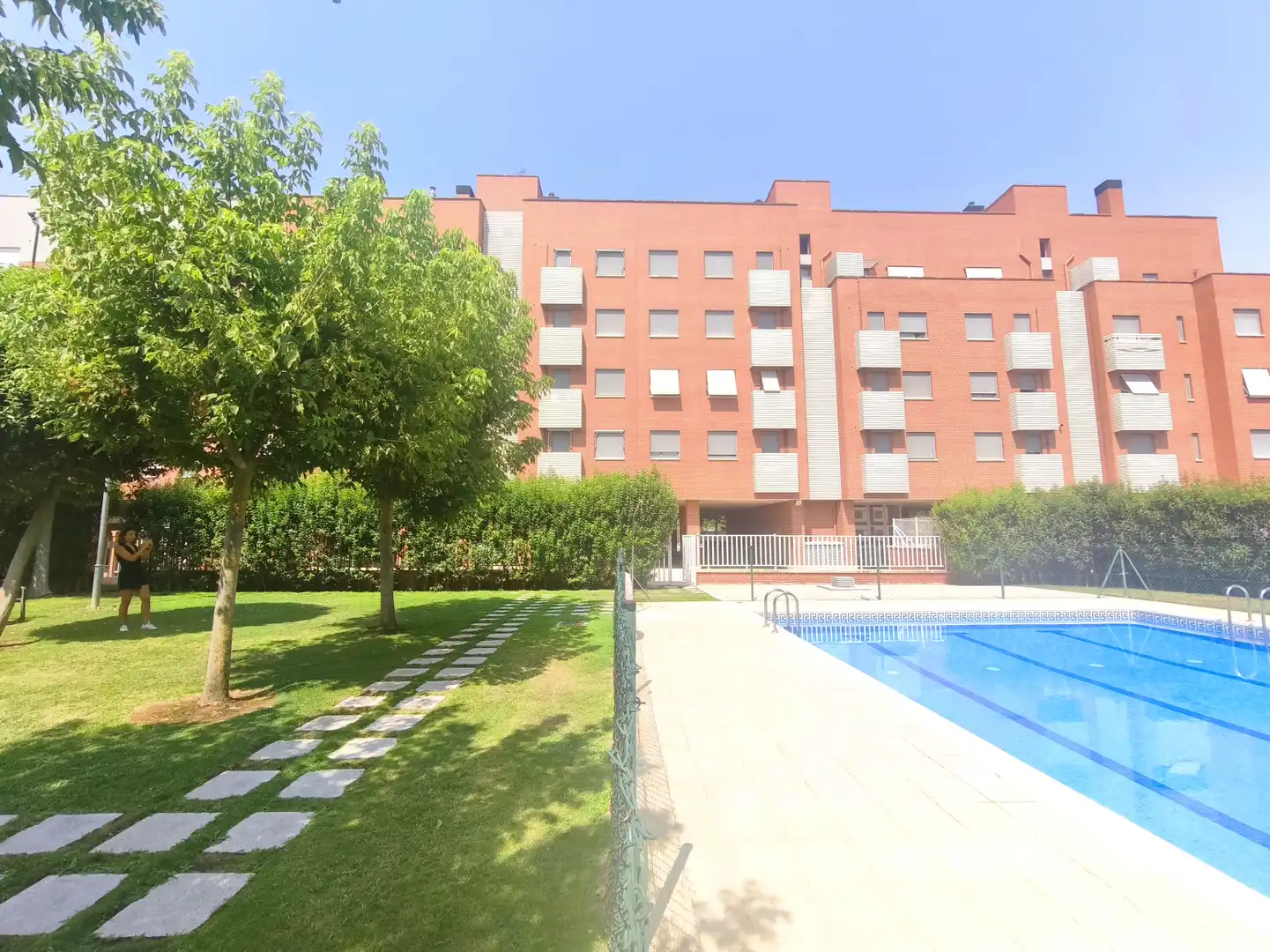 Piscina de Piso en venta en  Logroño con Aire acondicionado, Jardín privado y Parquet