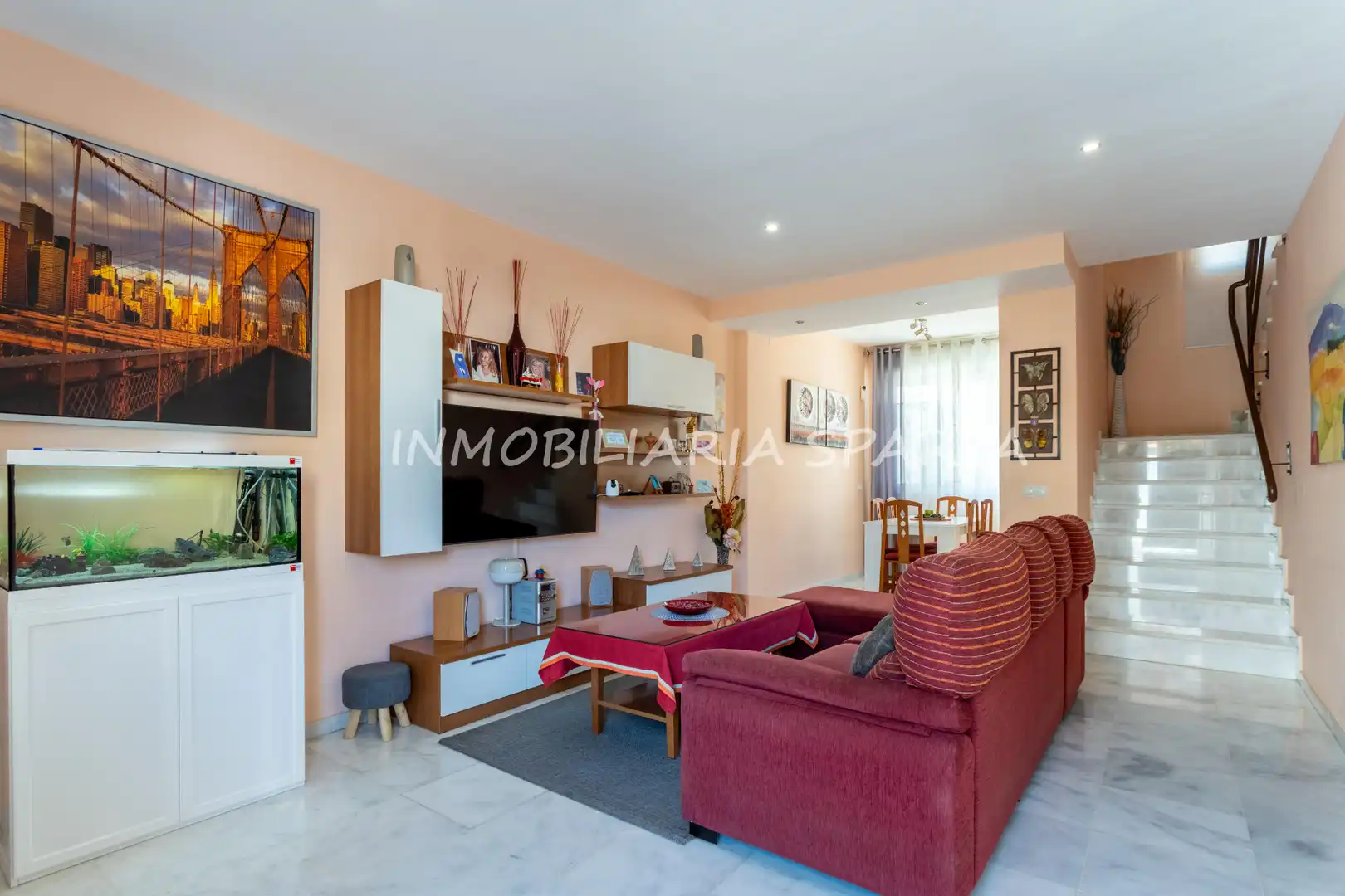Sala de estar de Casa adosada en venta en Villanueva del Ariscal con Aire acondicionado, Calefacción y Jardín privado