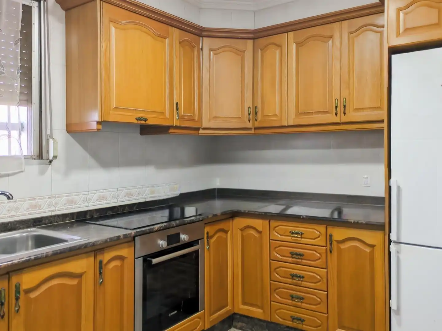 Cuina de Casa o xalet en venda en Sagunto / Sagunt amb Aire condicionat i Moblat