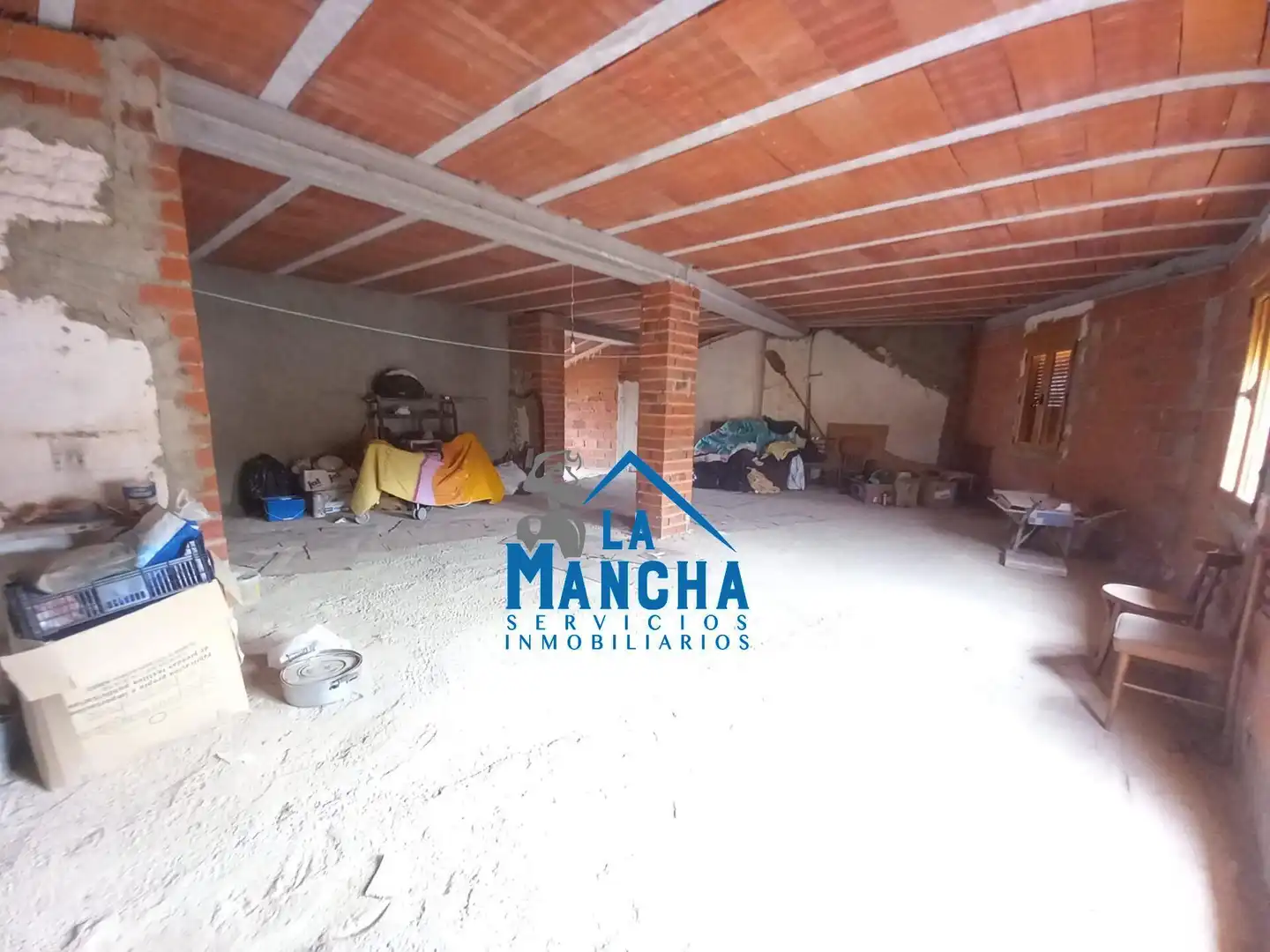 Vista exterior de Finca rústica en venda en Casas de Juan Núñez amb Moblat i Balcó