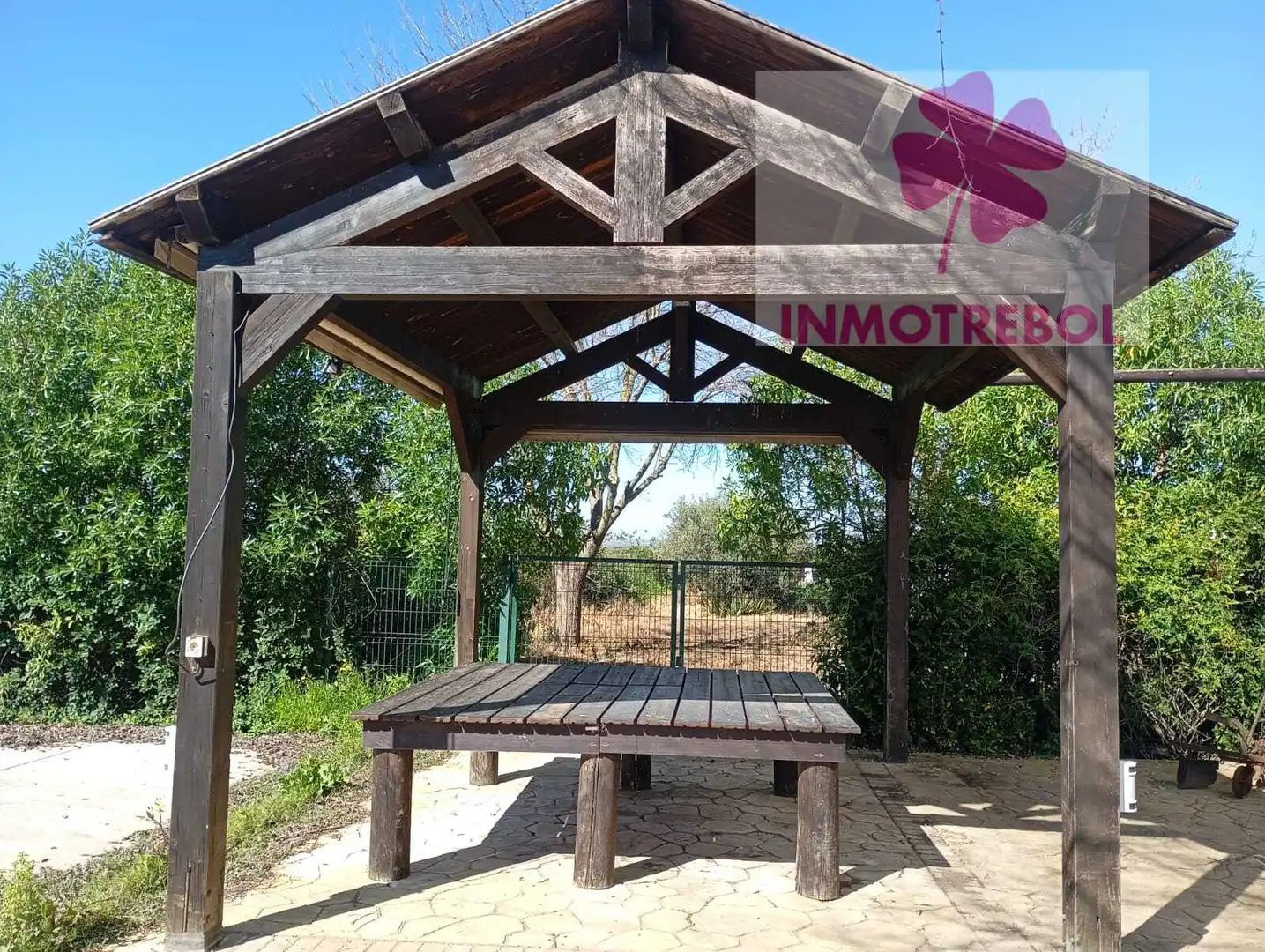Terrassa de Casa o xalet en venda en Carrión de los Céspedes amb Jardí privat, Parquet i Piscina