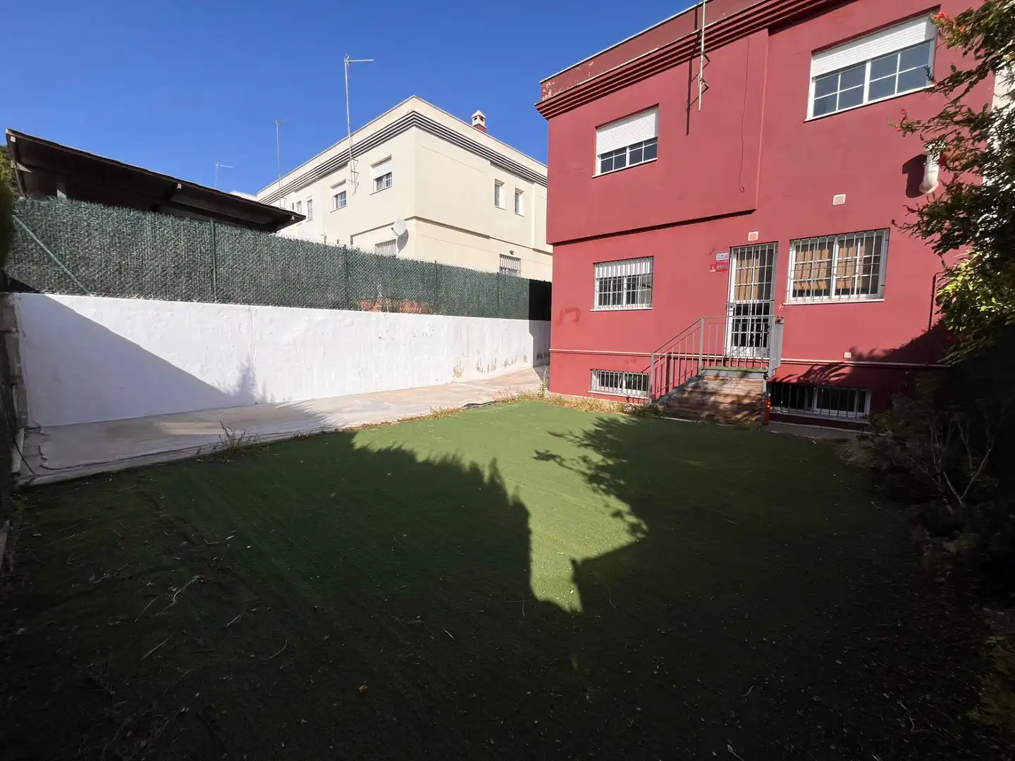 Casa aparellada amb piscina en venda a Colegio Europa, imagen 47