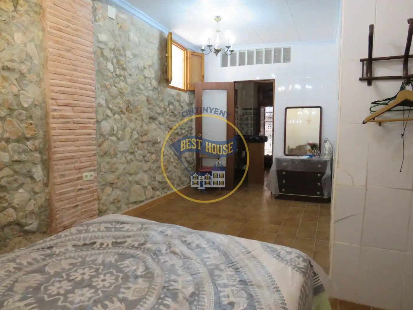 Houses for sale in Montesa  with Terrace and Furnished