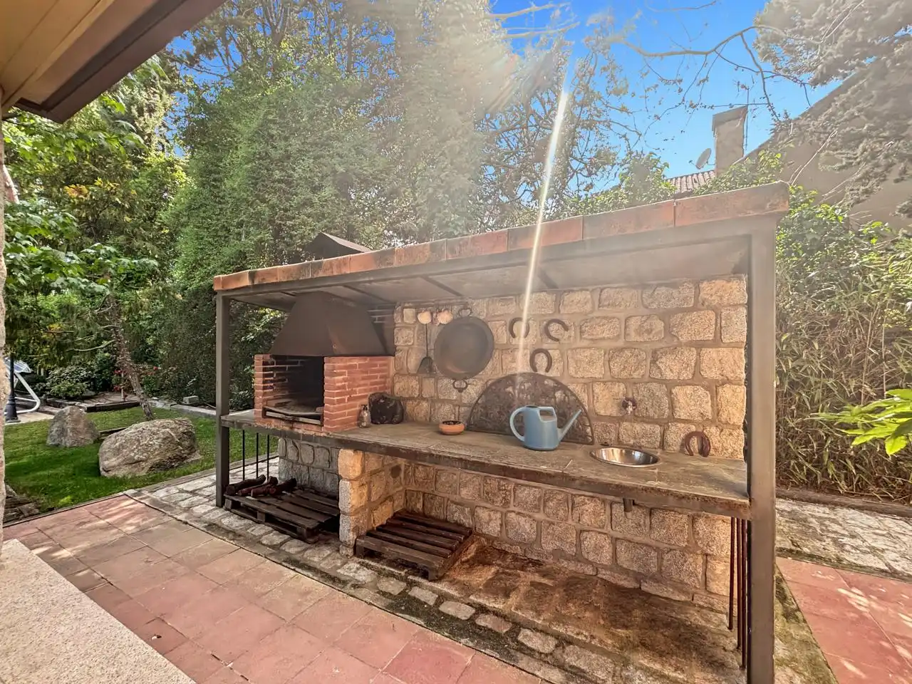 Terrassa de Casa o xalet en venda en Galapagar amb Calefacció, Jardí privat i Parquet