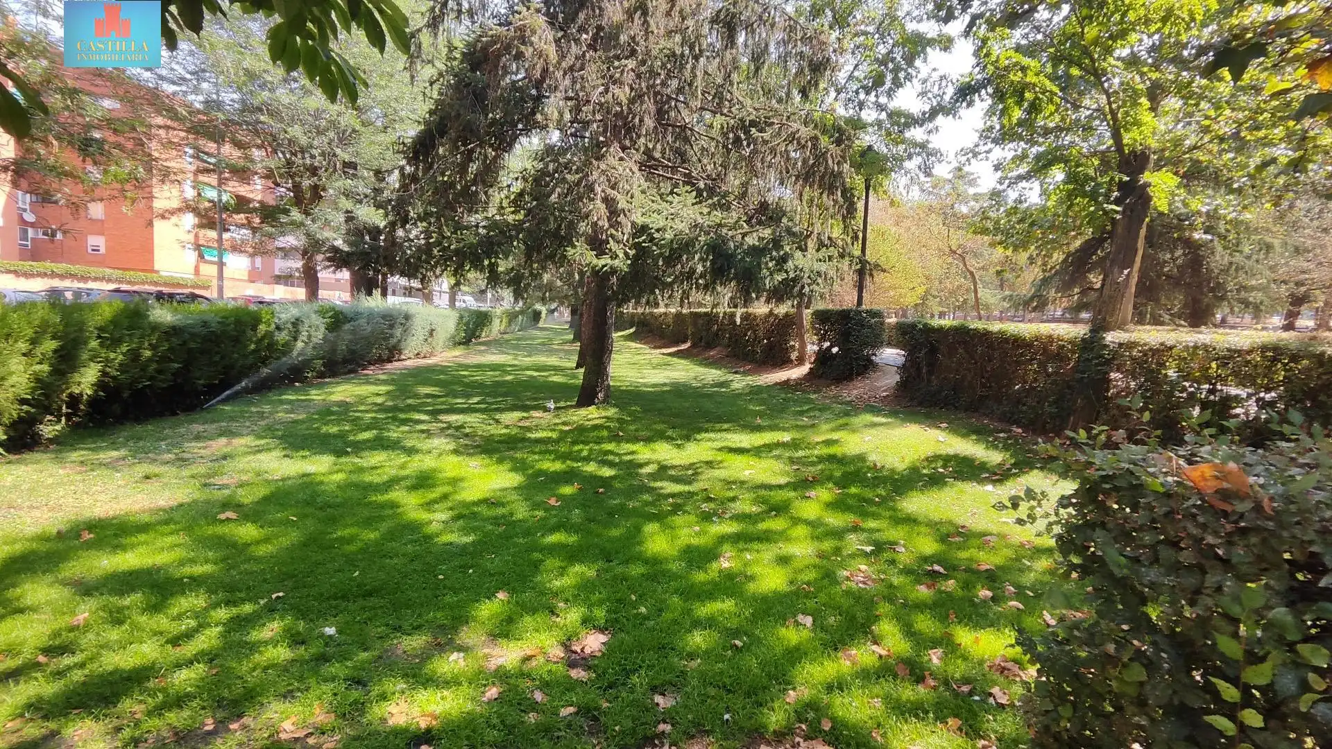 Jardín de Piso en venta en Ávila con Calefacción, Jardín privado y Terraza