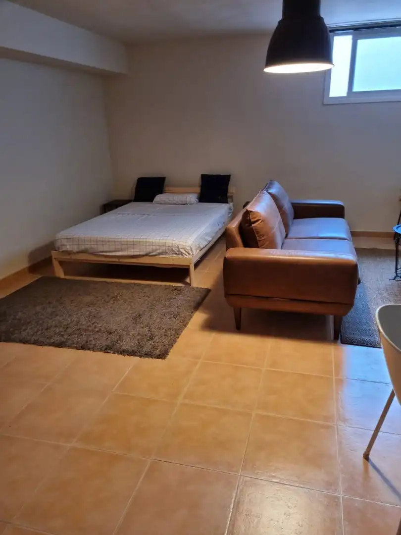 Habitación de Casa adosada de alquiler en Moncada con Aire acondicionado, Calefacción y Jardín privado