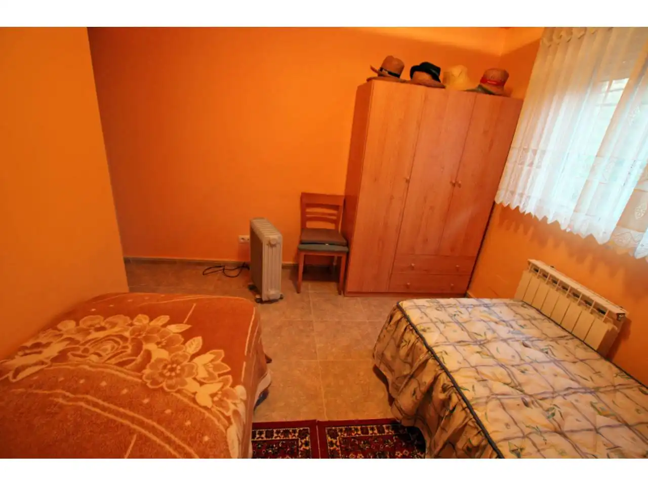 Dormitori de Casa o xalet en venda en Valdeaveruelo amb Calefacció, Jardí privat i Terrassa