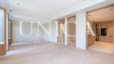 Photo 3 of Flat for sale in Recoletos, Madrid