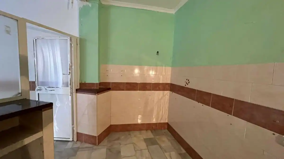 Flat for sale in PORTUGAL, 4, Lora del Río