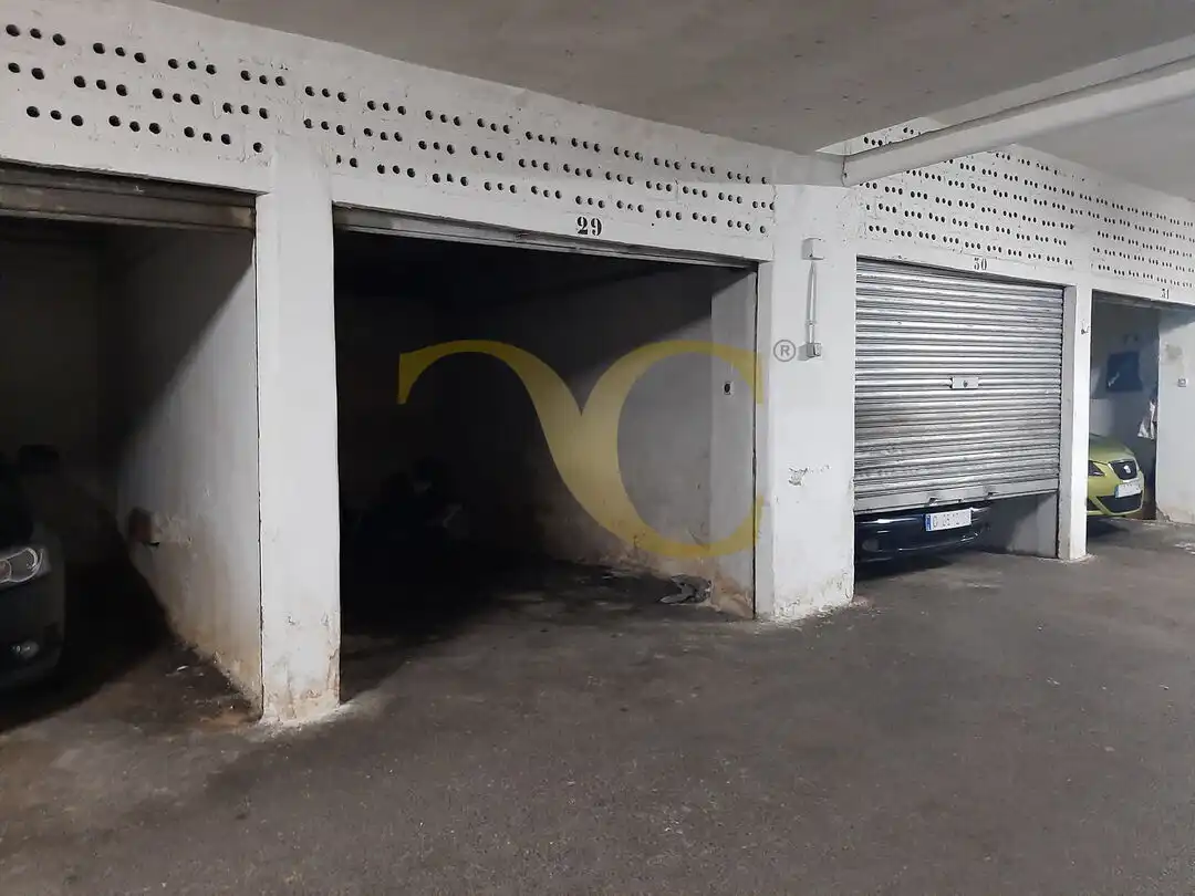 Garage for sale in Siero