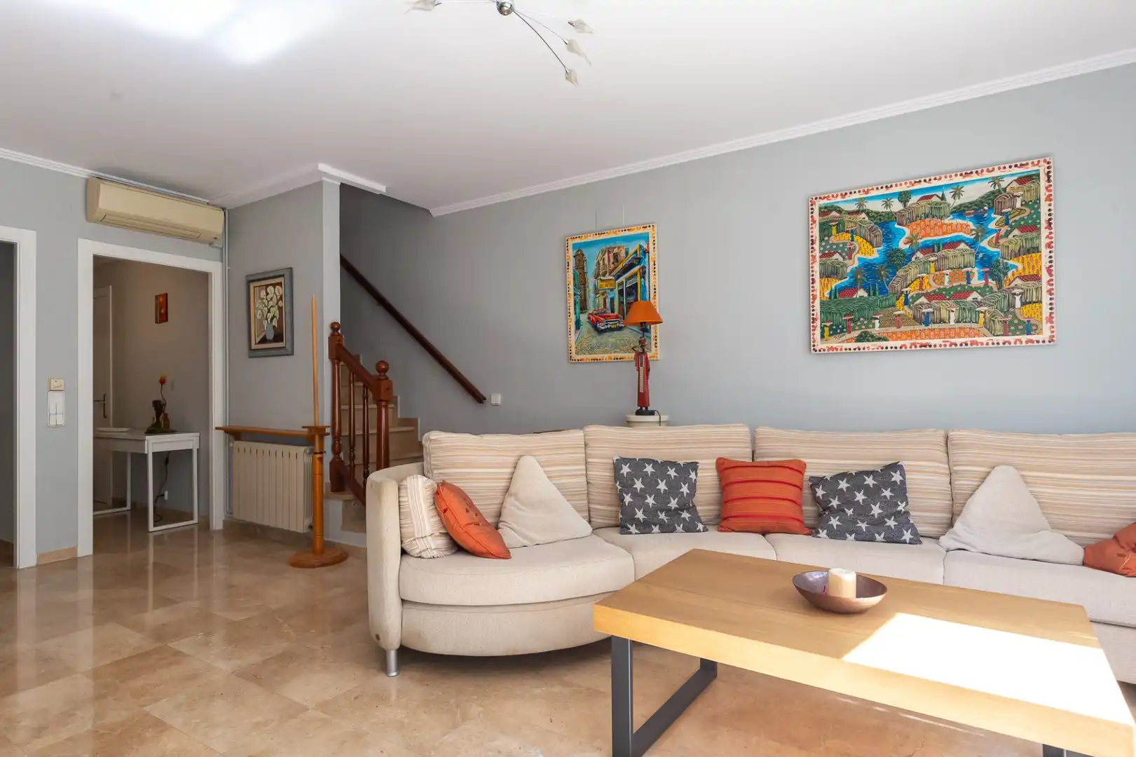 Sala de estar de Finca rústica en venta en Rubí con Aire acondicionado, Calefacción y Terraza