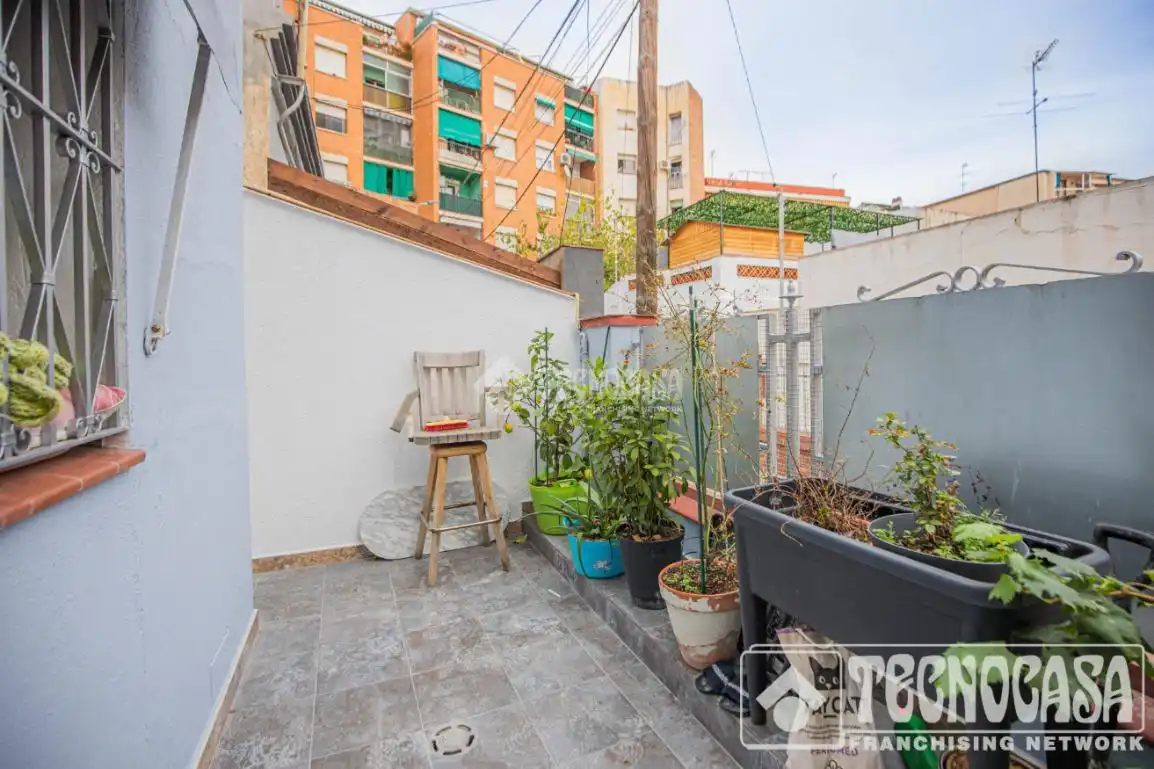Terrasse von Wohnung zum Verkauf in Santa Coloma de Gramenet