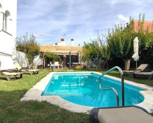 Swimming pool of House or chalet to rent in Badajoz Capital  with Air Conditioner, Terrace and Swimming Pool