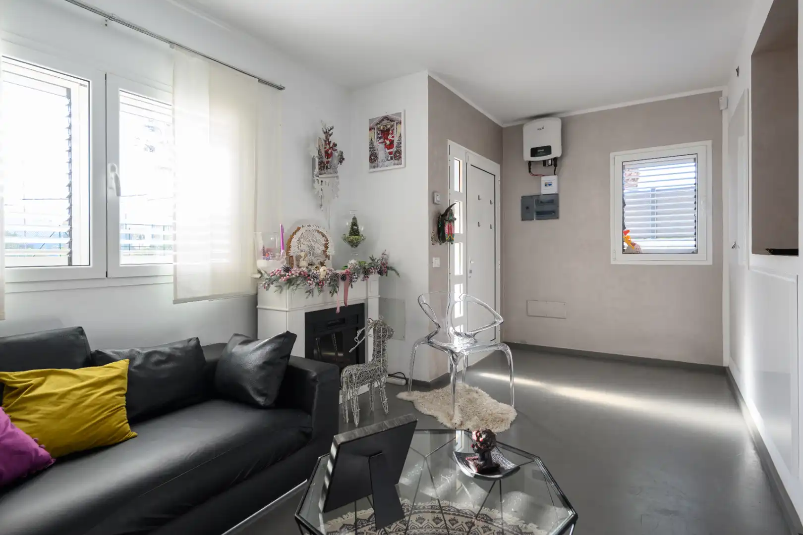 Sala d'estar de Casa adosada en venda en Las Palmas de Gran Canaria amb Jardí privat, Terrassa i Traster