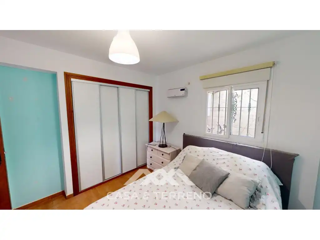 Dormitori de Casa o xalet en venda en Arenas amb Aire condicionat, Jardí privat i Terrassa