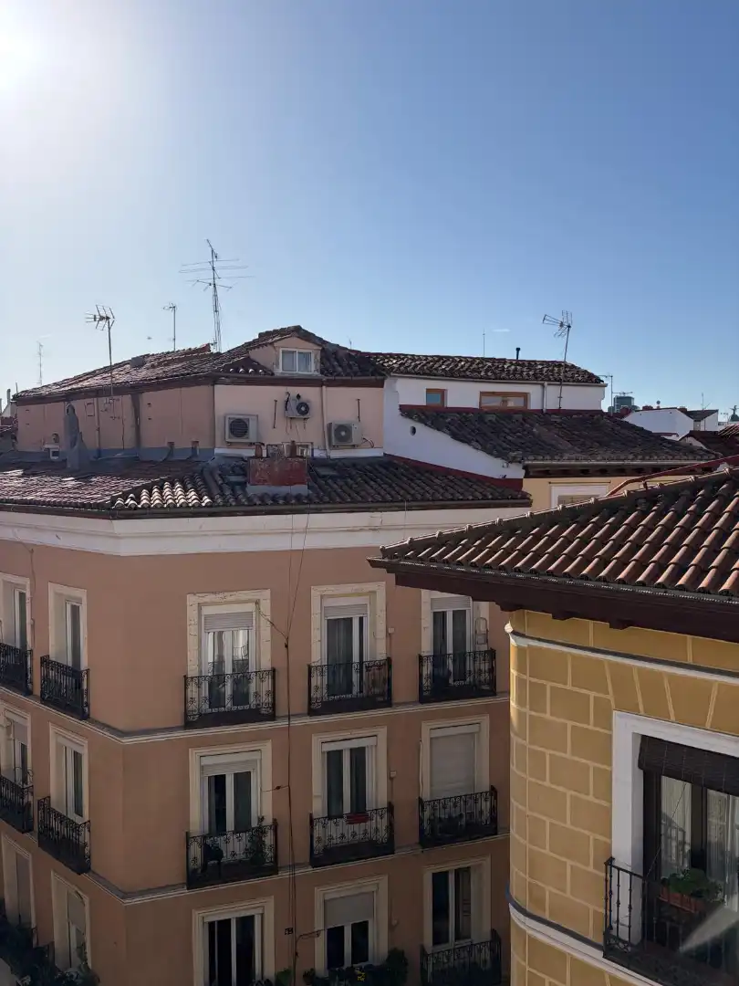 Vista exterior de Piso en venta en Madrid