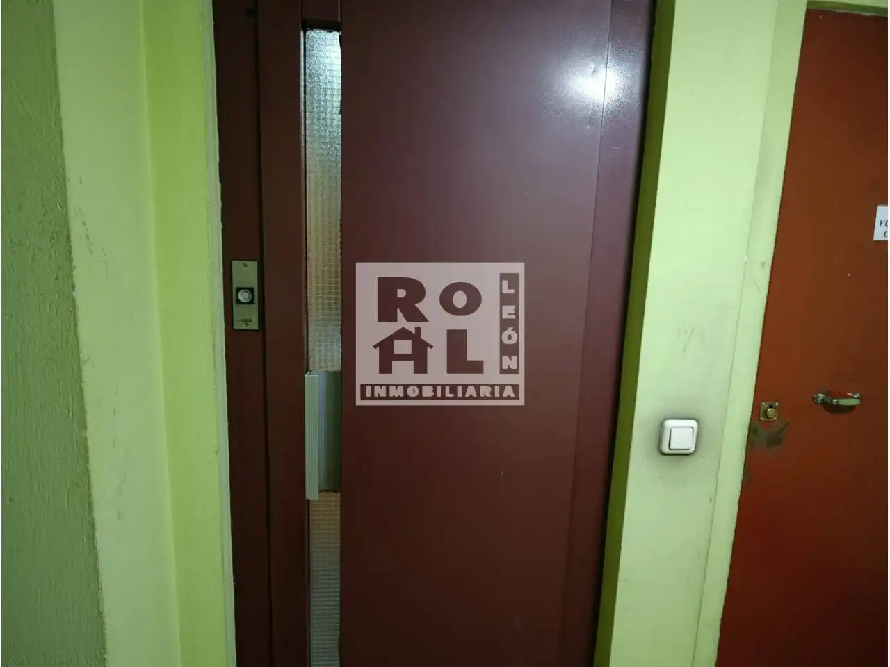Piso en venta en León Capital  con Calefacción, Terraza y Trastero