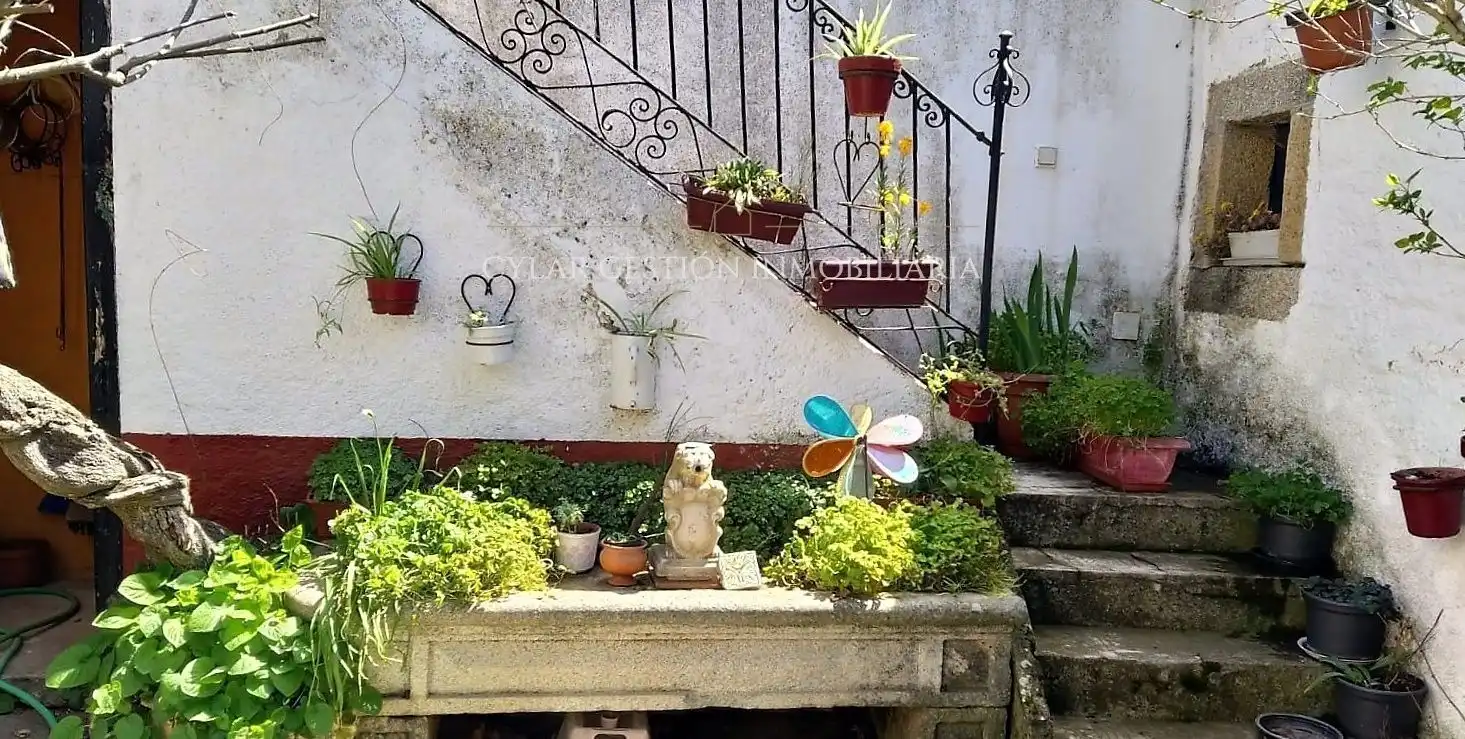 Terrassa de Casa o xalet en venda en Fuenteliante amb Calefacció, Moblat i Forn