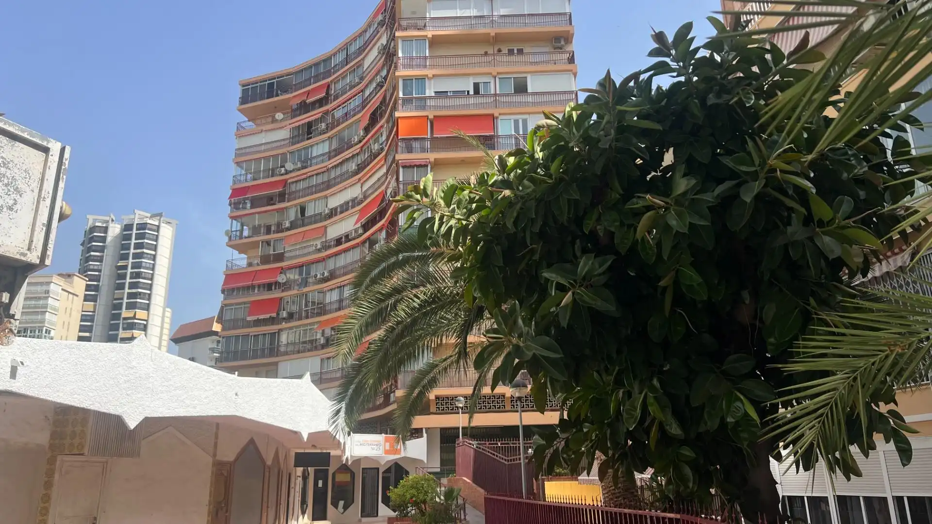 Außenansicht von Wohnung zum Verkauf in Benidorm mit Klimaanlage und Möbliert