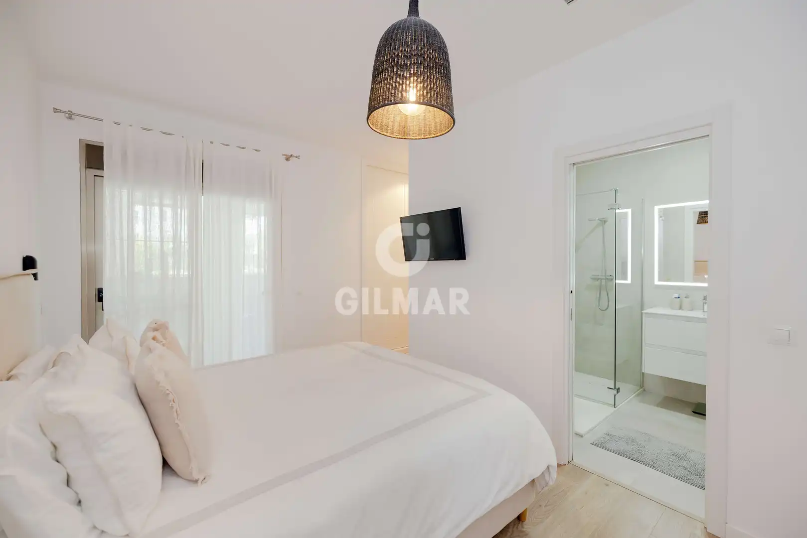 Habitación de Piso en venta en Torremolinos con Calefacción, Jardín privado y Trastero