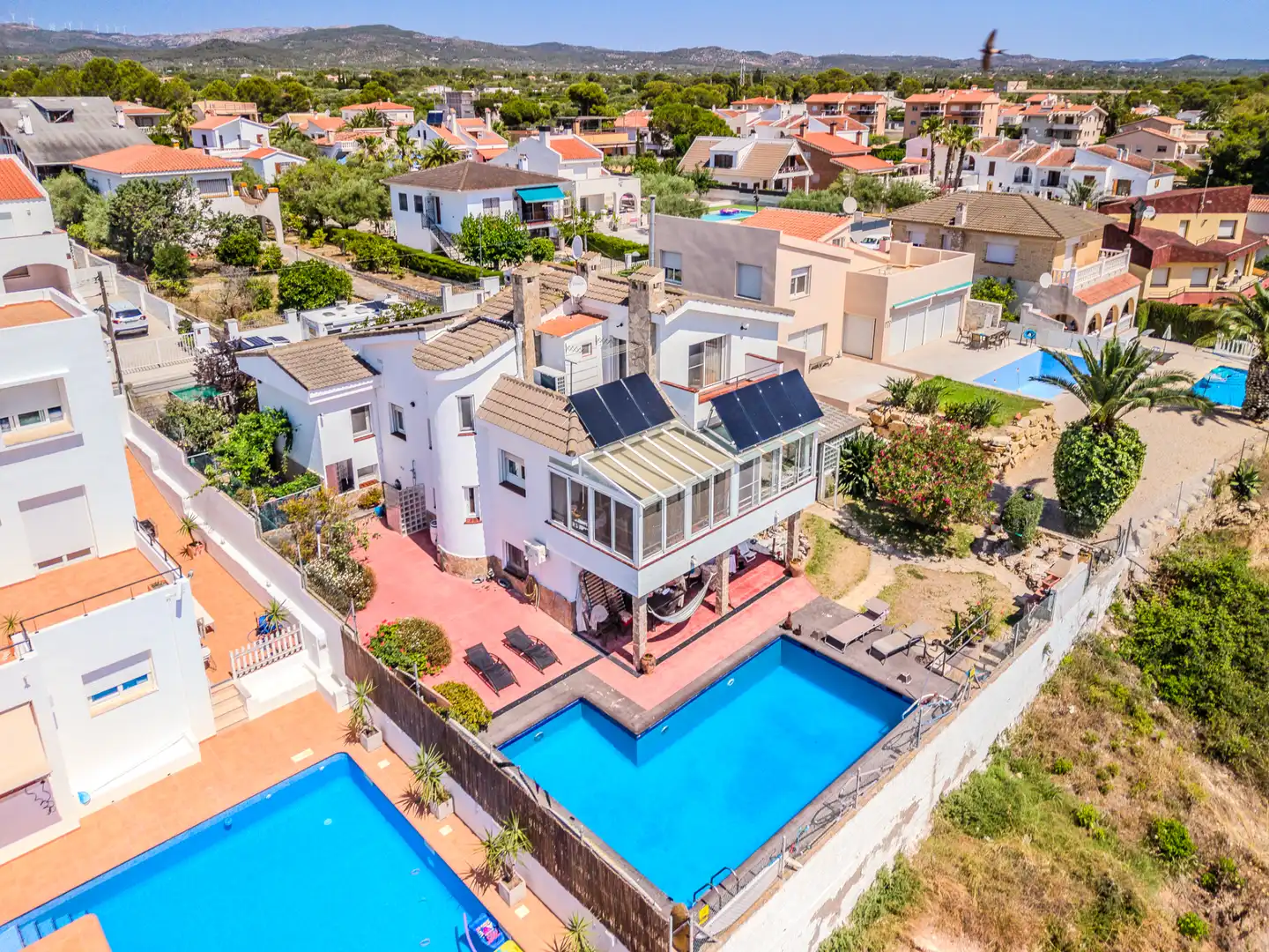 Vista exterior de Casa o xalet en venda en L'Ampolla amb Aire condicionat, Calefacció i Jardí privat