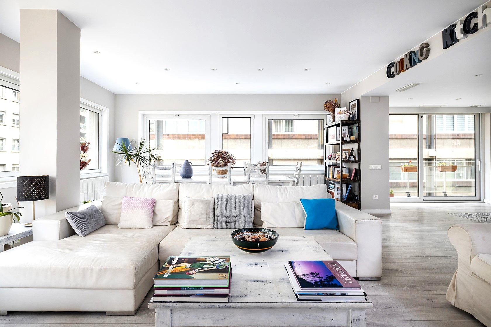 Living room of Flat to rent in  Barcelona Capital  with Air Conditioner, Heating and Parquet flooring