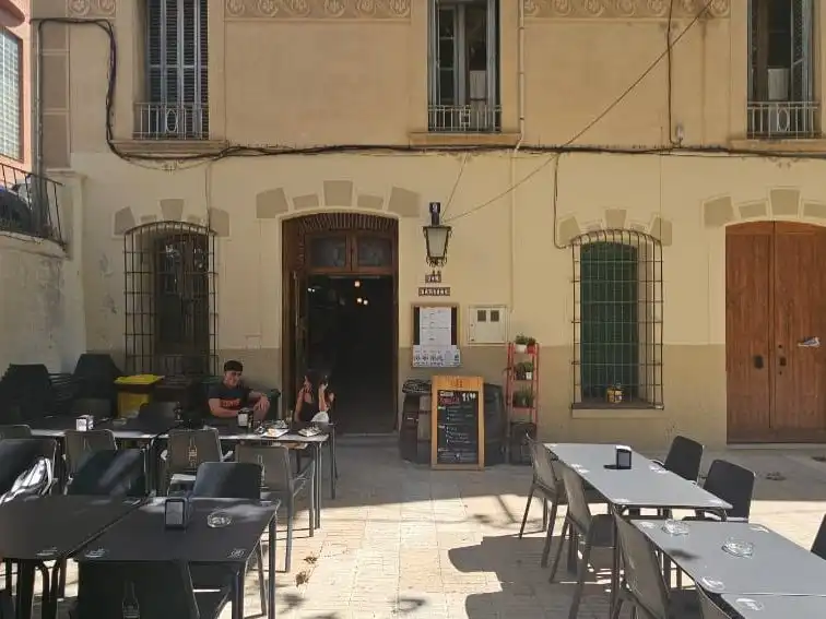 Local comercial en traspàs a Plaça Ocata 9, imagen 4